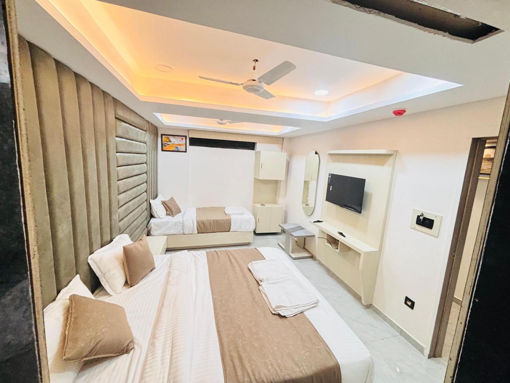 Hotel Hill Top Ahmedabad Ngoại thất bức ảnh